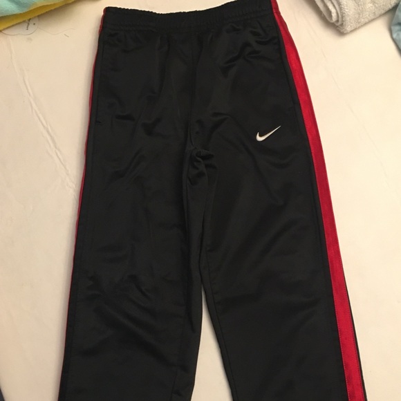 red and black nike sweatpants